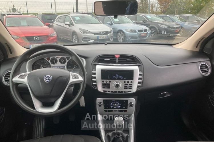 Lancia Delta 1.6 MULTIJET 120 16V DPF PLATINO - <small></small> 8.890 € <small>TTC</small> - #8