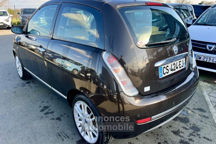 Lancia Y YPSILON 1.4 95Ch PLATINO - <small></small> 5.990 € <small>TTC</small> - #4