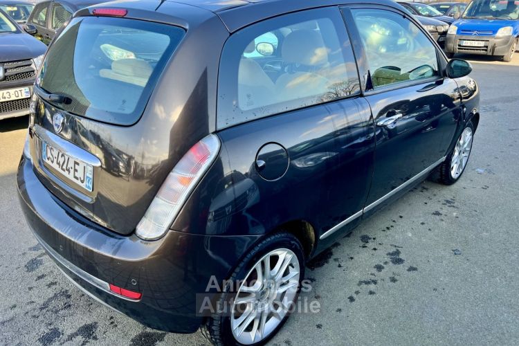 Lancia Y YPSILON 1.4 95Ch PLATINO - <small></small> 5.990 € <small>TTC</small> - #5