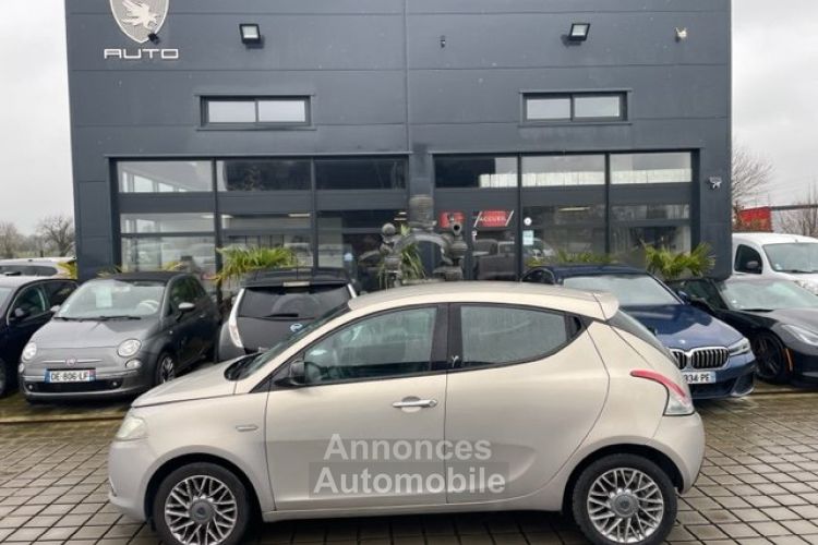 Lancia Ypsilon 0.9i - 8V TURBO TWINAIR - <small></small> 5.990 € <small>TTC</small> - #1