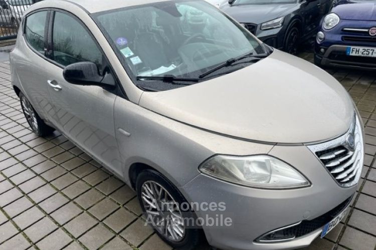 Lancia Ypsilon 0.9i - 8V TURBO TWINAIR - <small></small> 5.990 € <small>TTC</small> - #3