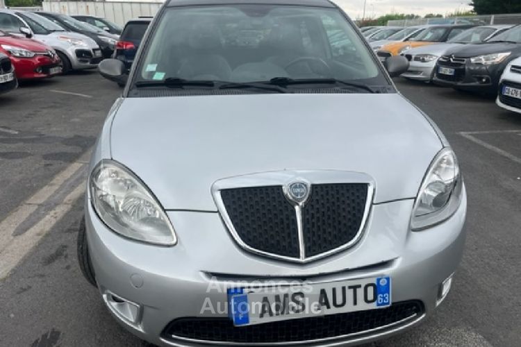 Lancia Ypsilon 1.3 16v 105 Multijet Sport - <small></small> 4.290 € <small>TTC</small> - #2