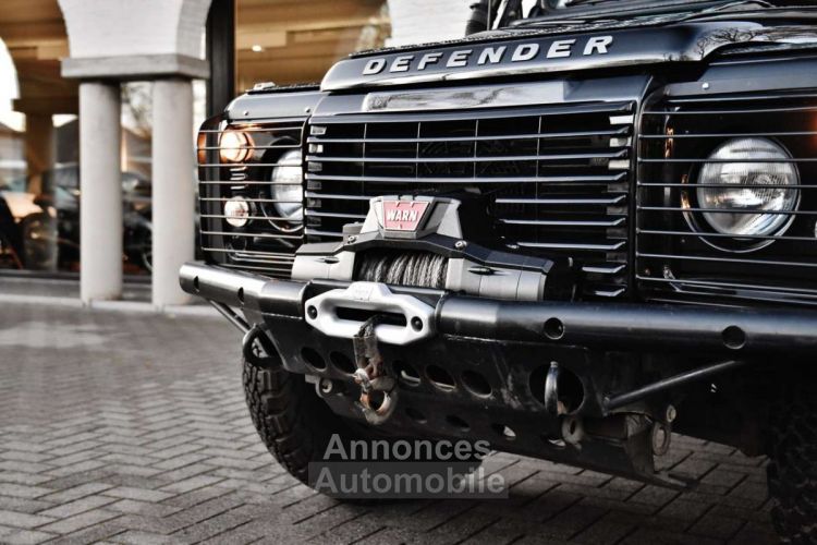 Land Rover Defender 110 2.2 TD4 CREW CAB DCPU - <small></small> 59.950 € <small>TTC</small> - #22