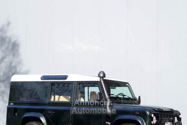 Land Rover Defender 110 5 door 2495cc 4 cilinder 122 bhp TD5 - <small></small> 55.400 € <small>TTC</small> - #5