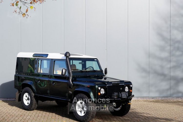 Land Rover Defender 110 5 door 2495cc 4 cilinder 122 bhp TD5 - <small></small> 55.400 € <small>TTC</small> - #11