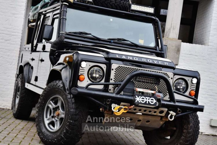 Land Rover Defender 110 DCPU CREW CAB 2.2 TD - <small></small> 59.950 € <small>TTC</small> - #2