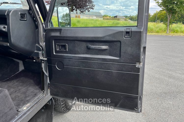 Land Rover Defender 110 TD4 - <small></small> 49.900 € <small>TTC</small> - #27