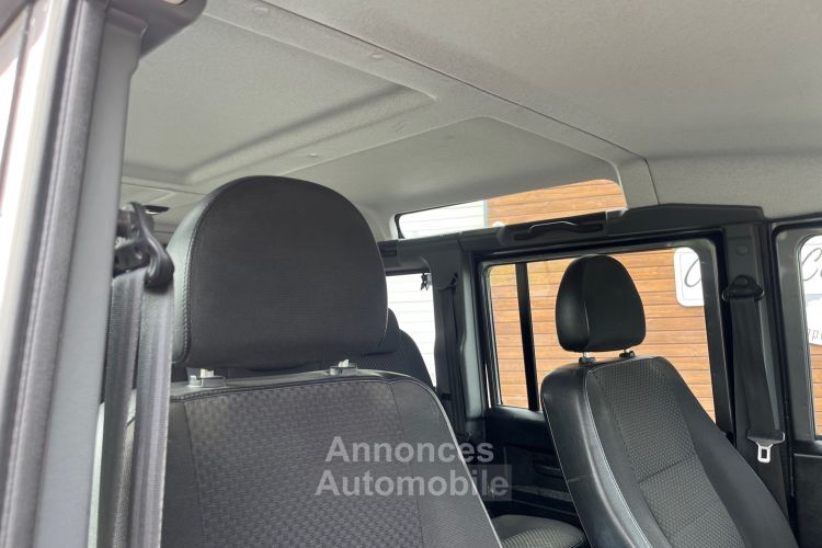 Land Rover Defender 110 TD4 - <small></small> 49.900 € <small>TTC</small> - #31