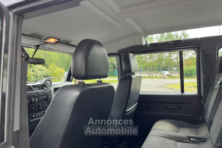 Land Rover Defender 110 TD4 - <small></small> 49.900 € <small>TTC</small> - #36
