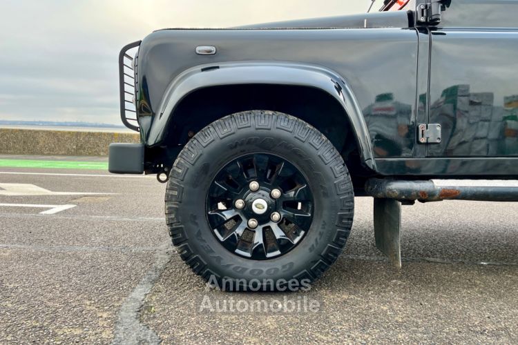 Land Rover Defender 110 TD4 Crew Cab - <small></small> 44.900 € <small>TTC</small> - #27