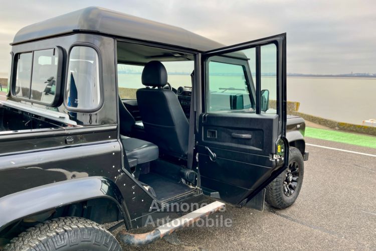 Land Rover Defender 110 TD4 Crew Cab - <small></small> 44.900 € <small>TTC</small> - #78