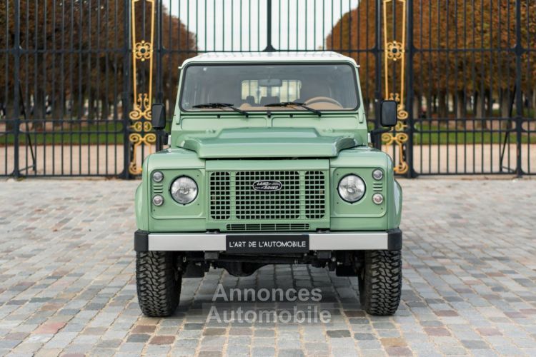 Land Rover Defender 110 TD4 *Grasmere Green* - <small></small> 89.900 € <small>TTC</small> - #4