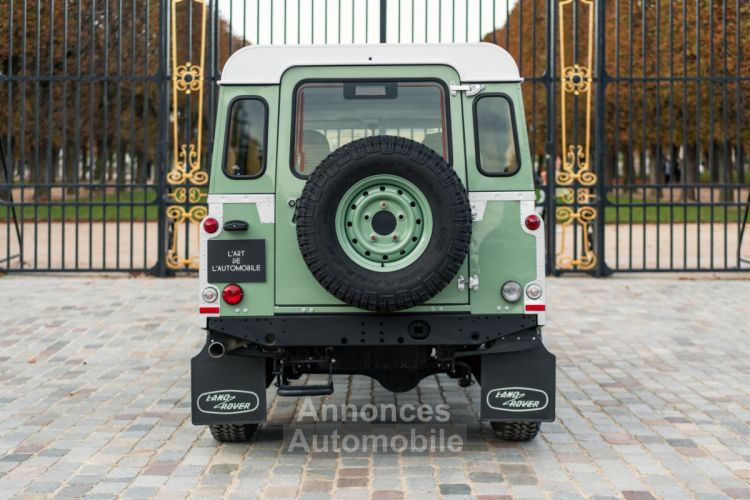 Land Rover Defender 110 TD4 *Grasmere Green* - <small></small> 89.900 € <small>TTC</small> - #5
