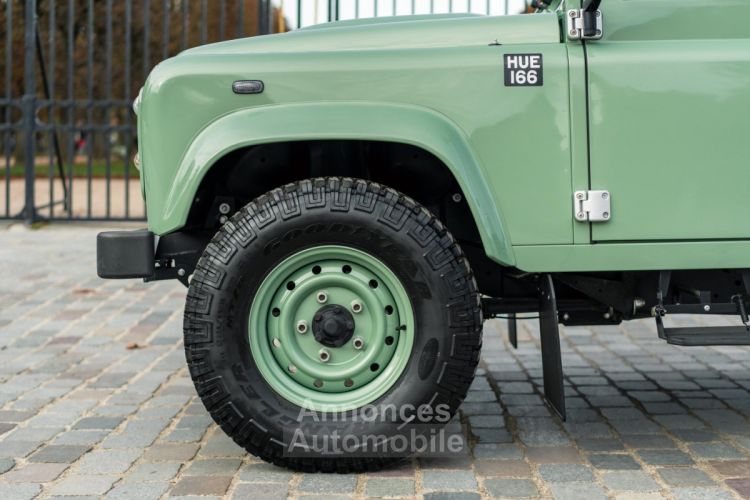 Land Rover Defender 110 TD4 *Grasmere Green* - <small></small> 89.900 € <small>TTC</small> - #6