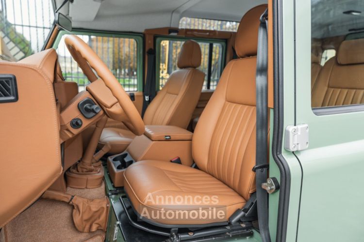 Land Rover Defender 110 TD4 *Grasmere Green* - <small></small> 89.900 € <small>TTC</small> - #10