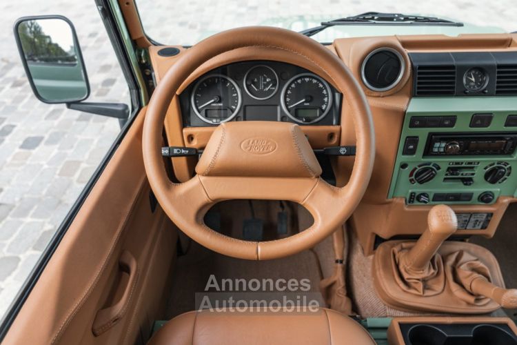 Land Rover Defender 110 TD4 *Grasmere Green* - <small></small> 89.900 € <small>TTC</small> - #16