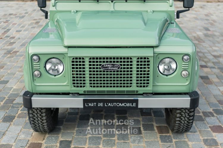 Land Rover Defender 110 TD4 *Grasmere Green* - <small></small> 89.900 € <small>TTC</small> - #40