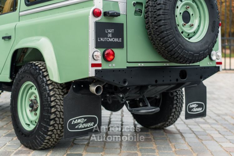 Land Rover Defender 110 TD4 *Grasmere Green* - <small></small> 89.900 € <small>TTC</small> - #57