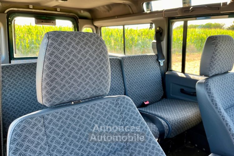 Land Rover Defender 110 TD5 - <small></small> 23.900 € <small>TTC</small> - #57