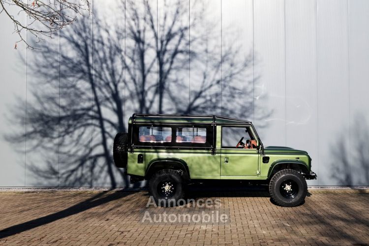 Land Rover Defender 110 V8 Miyo Nomad 3.5L V8 producing 200 bhp with injection - <small></small> 167.000 € <small>TTC</small> - #3