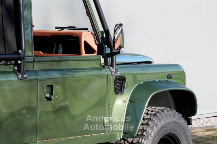 Land Rover Defender 110 V8 Miyo Nomad 3.5L V8 producing 200 bhp with injection - <small></small> 167.000 € <small>TTC</small> - #9