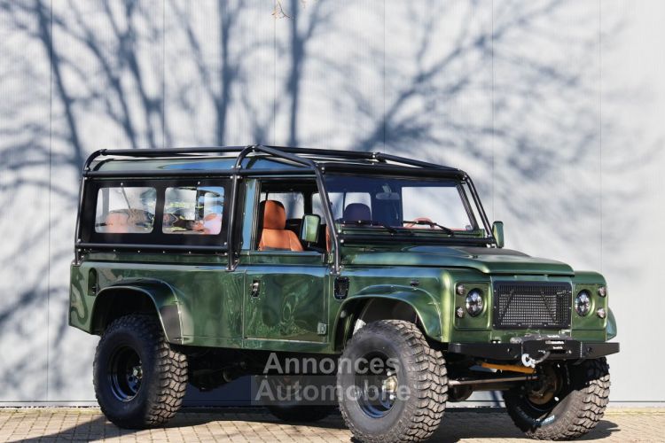 Land Rover Defender 110 V8 Miyo Nomad 3.5L V8 producing 200 bhp with injection - <small></small> 167.000 € <small>TTC</small> - #15