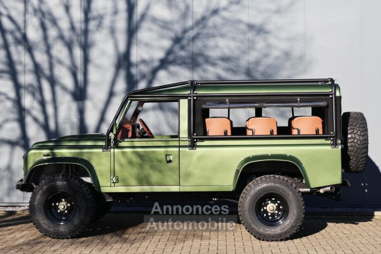 Land Rover Defender 110 V8 Miyo Nomad 3.5L V8 producing 200 bhp with injection - <small></small> 167.000 € <small>TTC</small> - #28