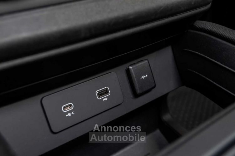 Land Rover Defender 110 V8 P525 Full Black Trekhaak Pano HUD 360 ACC - <small></small> 104.990 € <small>TTC</small> - #37