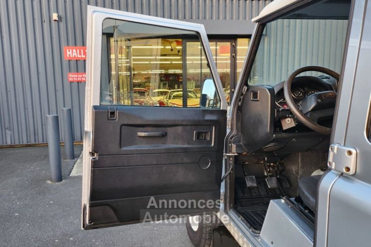 Land Rover Defender 130 - <small></small> 39.900 € <small>TTC</small> - #20