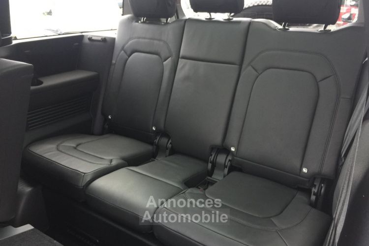 Land Rover Defender 130 D250 X-Dynamic SE - <small></small> 101.175 € <small>TTC</small> - #16