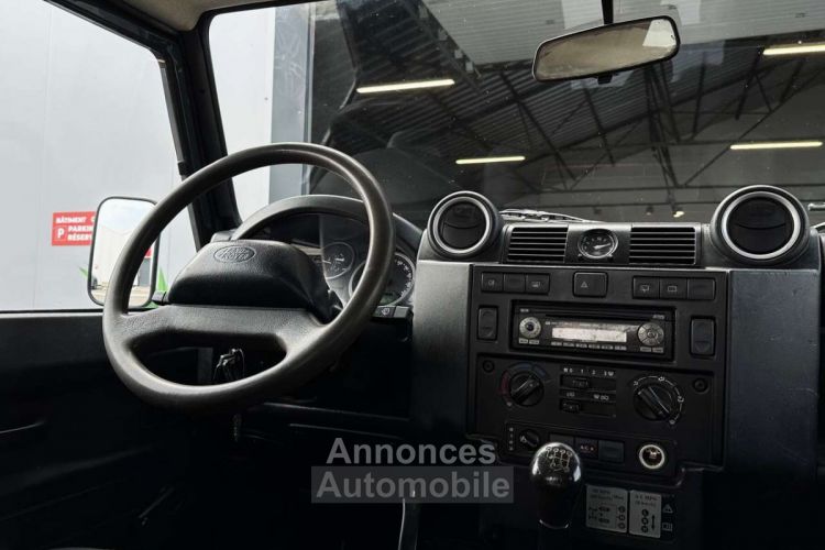 Land Rover Defender 2.4D  - <small></small> 38.990 € <small>TTC</small> - #7