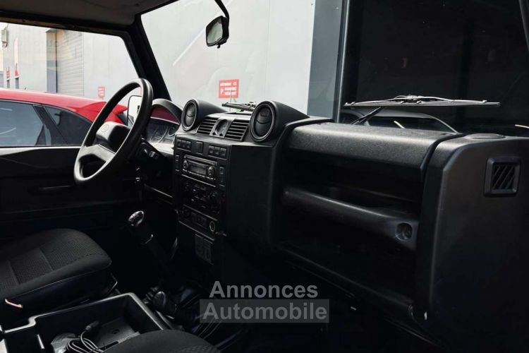 Land Rover Defender 2.4D  - <small></small> 38.990 € <small>TTC</small> - #10