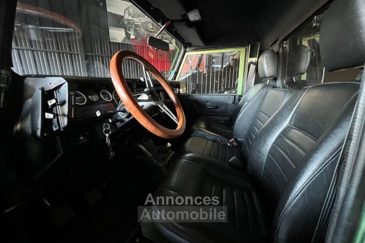 Land Rover Defender 3.5 l v8 boite meca refait a neuf - <small></small> 64.990 € <small>TTC</small> - #10