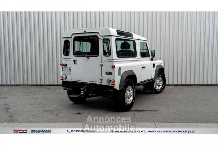 Land Rover Defender 90 2.2 122 TDI - <small></small> 34.990 € <small>TTC</small> - #2