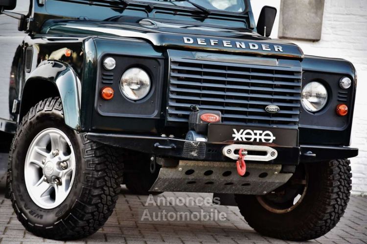 Land Rover Defender 90 2.2 TD4 - <small></small> 49.950 € <small>TTC</small> - #10