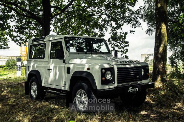 Land Rover Defender 90 2.2 TD4 - <small></small> 49.950 € <small>TTC</small> - #4