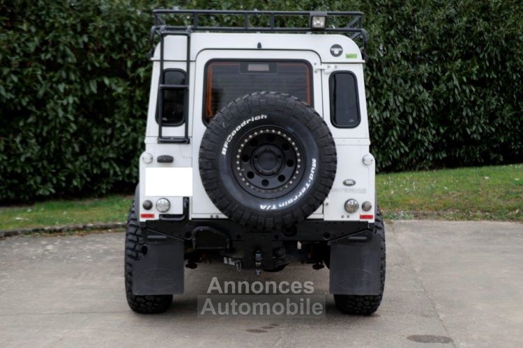 Land Rover Defender 90 2.4 TD4 S 2 places ctte - Kit réhuasse - Treuil - Pack LED - Attelage - Première main - <small></small> 44.990 € <small>TTC</small> - #4
