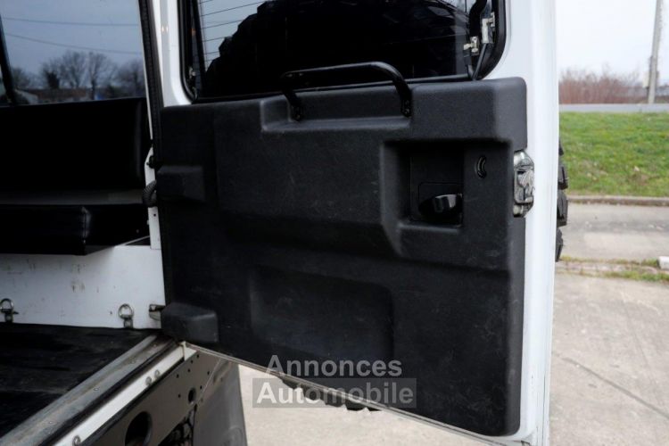Land Rover Defender 90 2.4 TD4 S 2 places ctte - Kit réhuasse - Treuil - Pack LED - Attelage - Première main - <small></small> 44.990 € <small>TTC</small> - #21