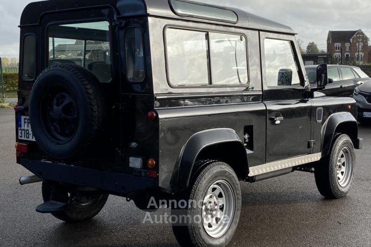 Land Rover Defender 90 300 TDI 122 Ch 4x4 62.000 Kms - <small></small> 29.990 € <small>TTC</small> - #4
