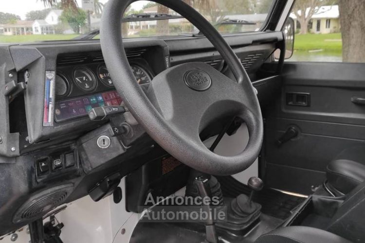 Land Rover Defender 90 diesel  - <small></small> 64.000 € <small>TTC</small> - #5