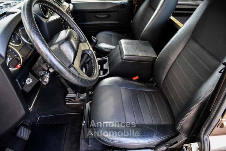 Land Rover Defender 90 EXCLUSIVE EDITION - <small></small> 59.950 € <small>TTC</small> - #5