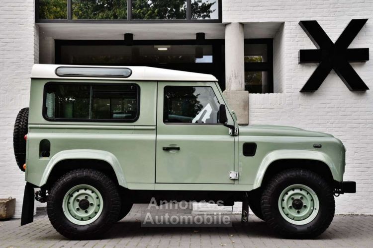 Land Rover Defender 90 HERITAGE LIMITED EDITION - <small></small> 74.950 € <small>TTC</small> - #3