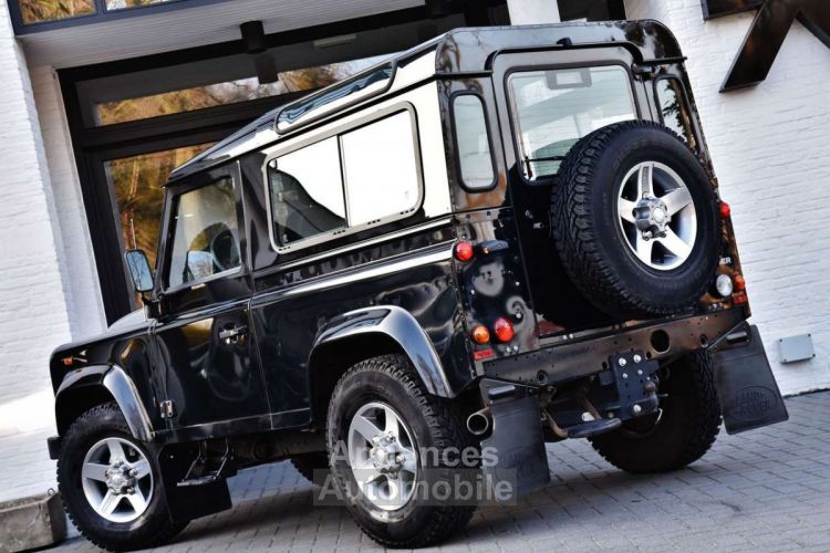 Land Rover Defender 90 TD4 - <small></small> 44.950 € <small>TTC</small> - #9
