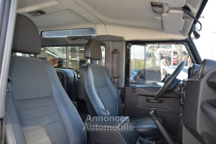 Land Rover Defender 90 TD4  - <small></small> 35.900 € <small>TTC</small> - #8