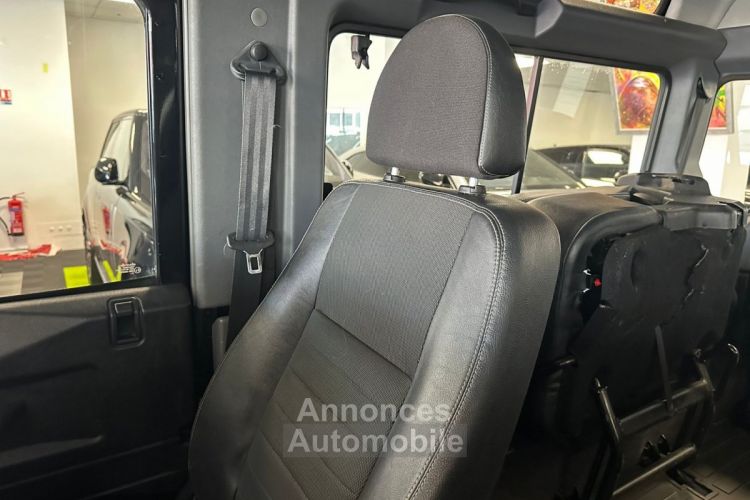 Land Rover Defender 90 TD4  - <small></small> 35.900 € <small>TTC</small> - #28