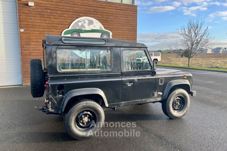 Land Rover Defender 90 TD5 - <small></small> 23.900 € <small></small> - #15