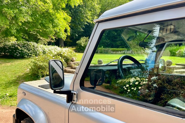 Land Rover Defender 90 TD5 - <small></small> 27.900 € <small>TTC</small> - #37