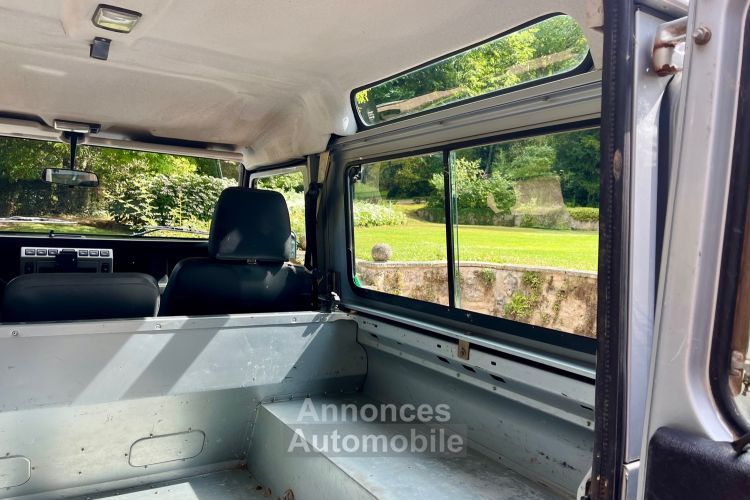 Land Rover Defender 90 TD5 - <small></small> 27.900 € <small>TTC</small> - #58