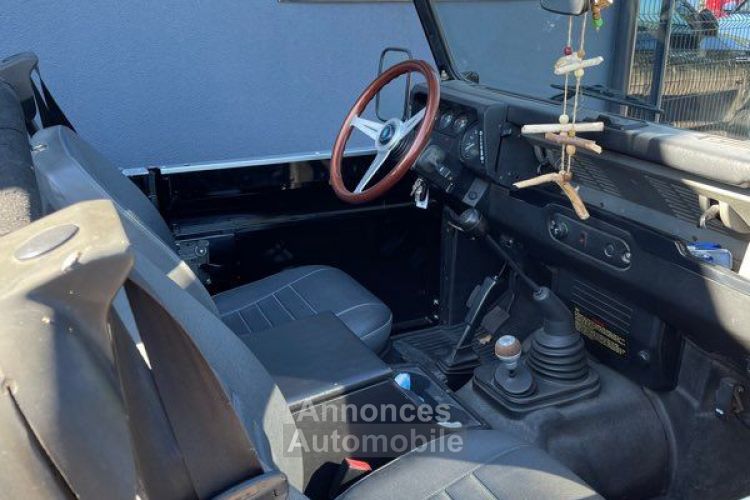 Land Rover Defender 90 td5 soft top - <small></small> 39.990 € <small>TTC</small> - #8