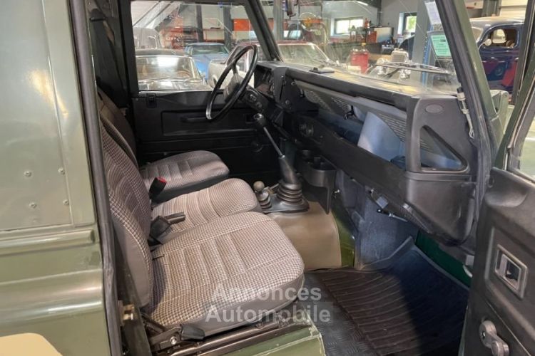 Land Rover Defender 90 TURBO D 4X4 - <small></small> 19.900 € <small>TTC</small> - #4